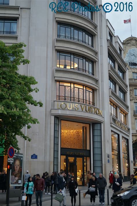 louis vuitton paris store appointment.